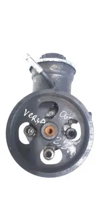 Toyota Avensis T250 Power steering pump 12180