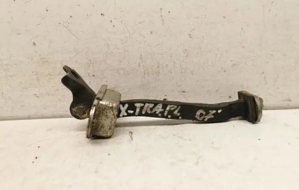 Nissan X-Trail T30 Front door check strap stopper