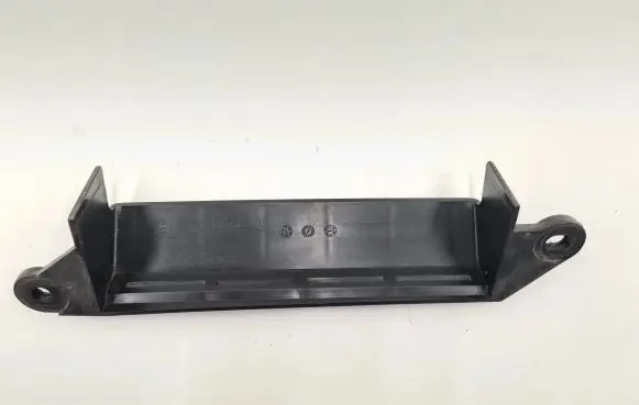 Hyundai Kona I Air intake duct part 28213J9100