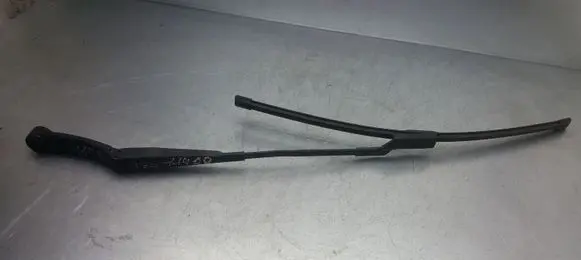 Hyundai i30 Windshield/front glass wiper blade F00S51F104