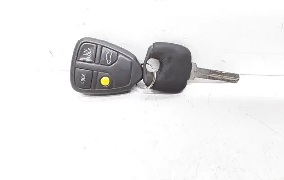 Volvo XC70 Ignition key/card