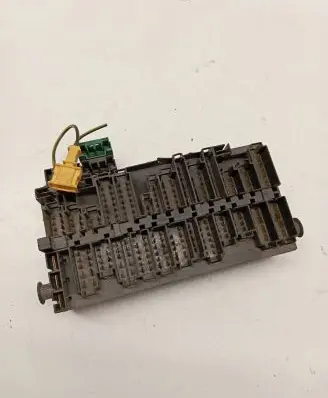 Volkswagen Transporter - Caravelle T4 Fuse box set 357937039