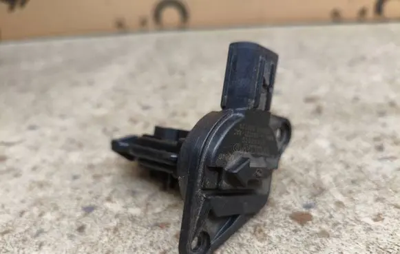 Volvo XC90 Mass air flow meter 31430000