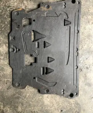 Volvo S60 Engine splash shield/under tray 31497612