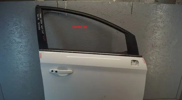 Ford Kuga I Front door