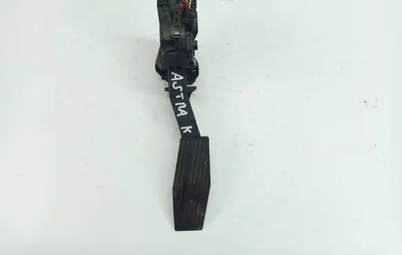 Opel Astra K Accelerator throttle pedal 13373776 6PV01155400