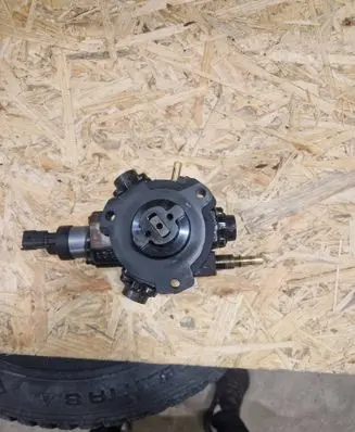Mitsubishi Outlander Fuel injection high pressure pump 0445010139 9683268980 0700034939