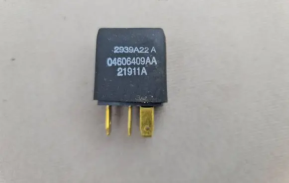 Chrysler 300M Other relay 04606409AA 21911A 2939A22A