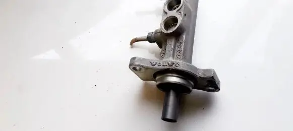 Volvo S80 Master brake cylinder 9157933