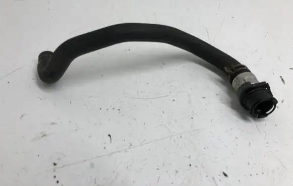 Opel Vivaro Engine coolant pipe/hose