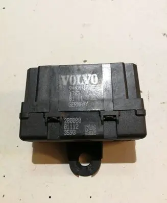 Volvo V70 Seat heating relay 9442947