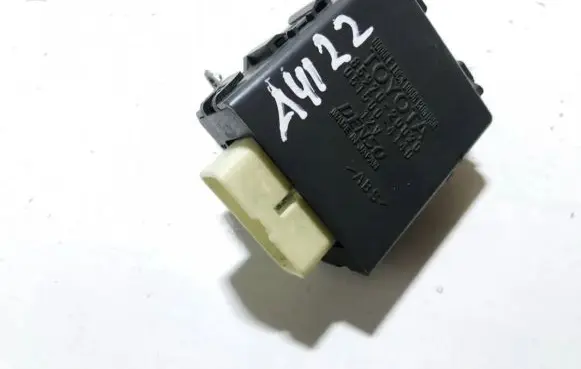 Toyota Avensis T270 Door control unit/module 8597020020 85970-20020