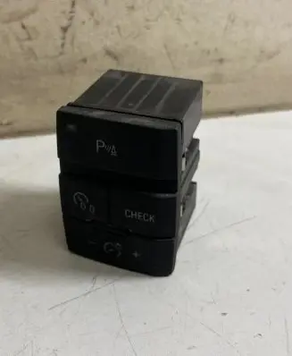Audi Q7 4L Parking (PDC) sensor switch 4L1927123AVUV