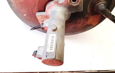Audi A6 S6 C5 4B Master brake cylinder 6420R40