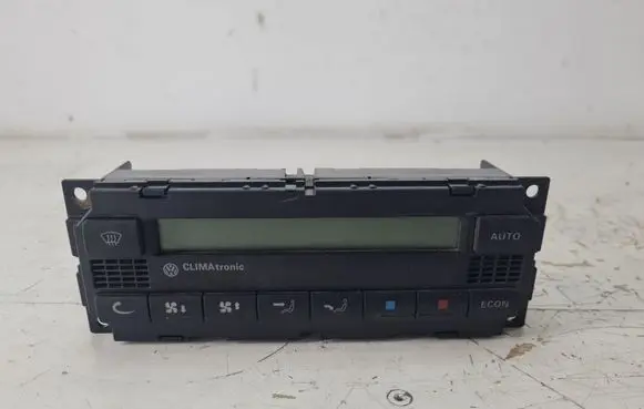 Volkswagen Golf IV Climate control unit