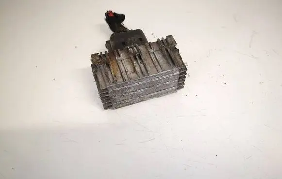 Glow plug pre-heat relay