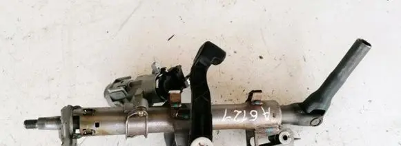 Toyota Yaris Steering wheel axle