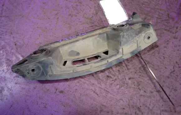 Skoda Octavia Mk2 (1Z) Front bumper mounting bracket 1Z9807393