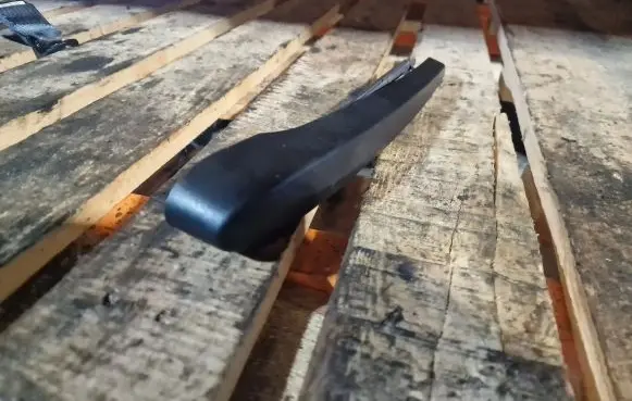 Buick Encore I Rear wiper blade arm