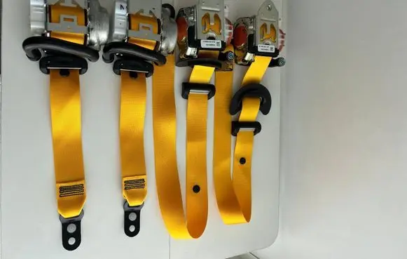 Mercedes-Benz A W177 Set of seat belts 