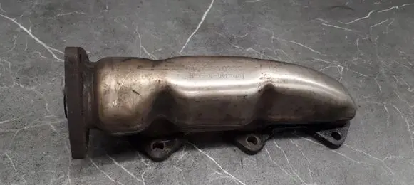 Audi A6 Allroad C5 Exhaust manifold 059253033c