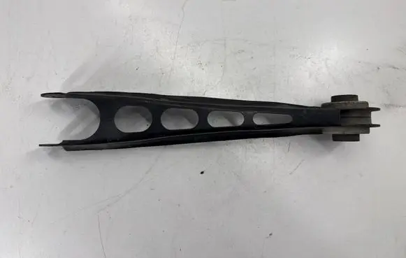 Chevrolet Camaro Rear control arm 84337449
