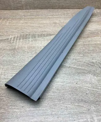 Mercedes-Benz E W211 Rear sill trim cover A2116800535