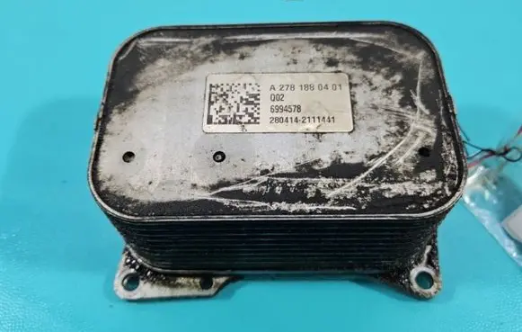 Mercedes-Benz CLS C218 X218 Engine oil radiator A2781880401 IMPRK1409842