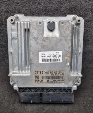 Audi A4 S4 B7 8E 8H Engine control unit/module 03G906016LQ 0281013887