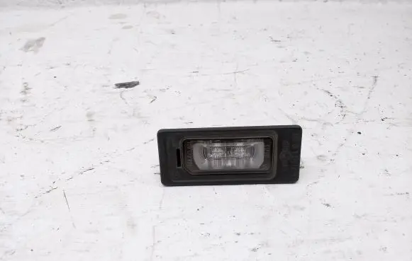 Audi Q5 SQ5 Number plate light 4G0943021