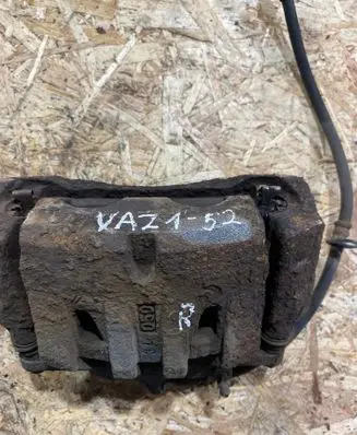 Lexus RX 450H Front brake caliper 