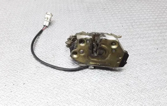 Loading door lock