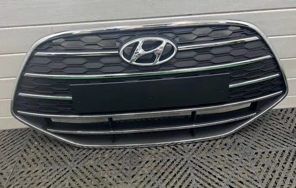 Hyundai ix20 Front bumper upper radiator grill 863511K510