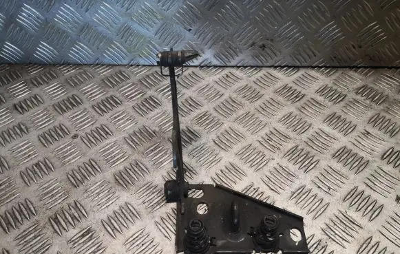 Mercedes-Benz ML W163 Engine bonnet/hood lock/latch loop/hook 1638800660 A1638800660