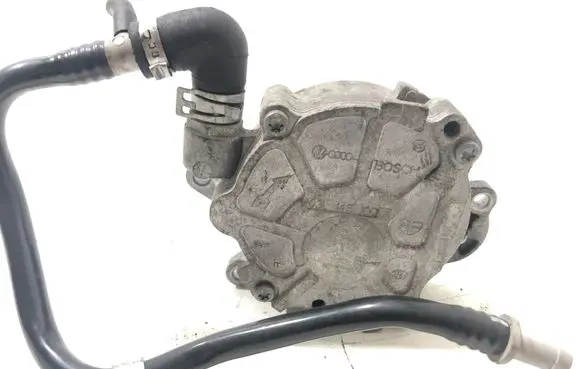 Audi A6 S6 C7 4G Vacuum pump 03L145100
