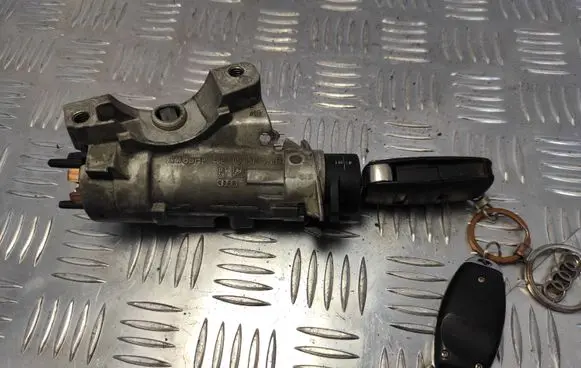 Audi A6 S6 C5 4B Ignition lock 4B0905851