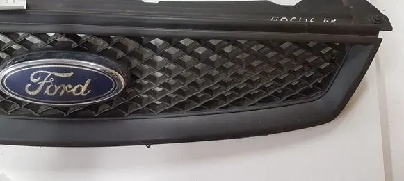 Ford Focus Front grill 4M518200AJ 4M518138AE