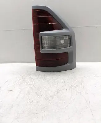 Mitsubishi Pajero Rear/tail lights R1726