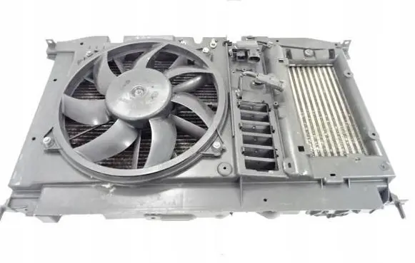 Citroen C4 II Picasso Radiator set 9673015780