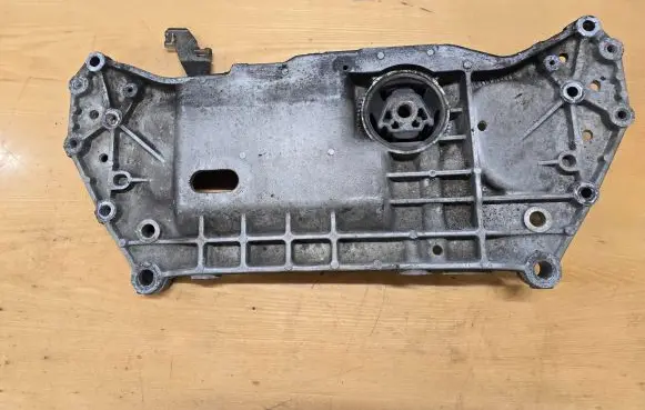Volkswagen Caddy Front subframe 1K0199369G 15092003 VWAG