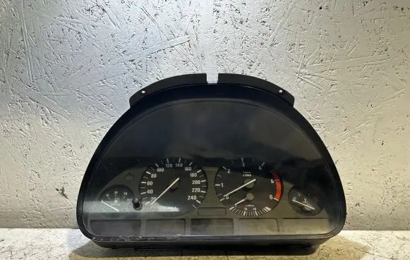 BMW 5 E39 Speedometer (instrument cluster) 62116907018 110008735112