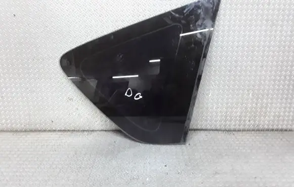 Mazda 3 I Rear side window
