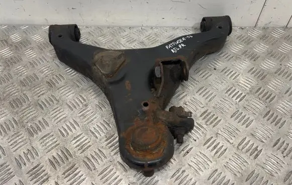 Nissan Pathfinder R51 Front control arm 54500