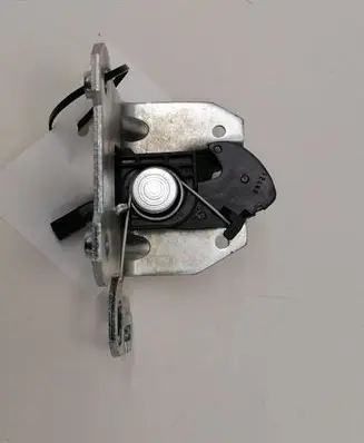 Mercedes-Benz E W212 Seat back rest lock catch a2049200572