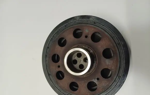 BMW 1 E82 E88 Crankshaft pulley 851207203