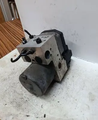 Volkswagen PASSAT B5.5 ABS Pump 3B0614111 0265230621