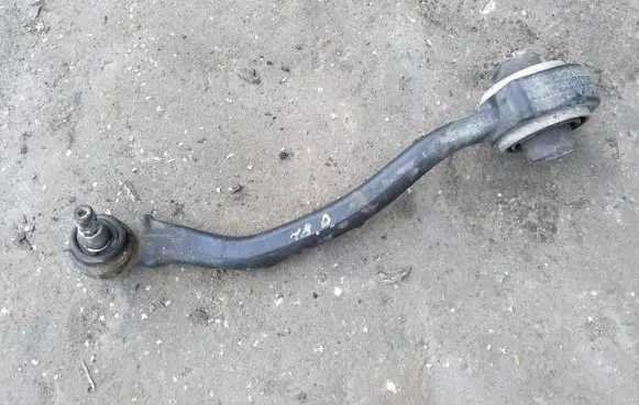 Mercedes-Benz C W203 Front lower control arm/wishbone