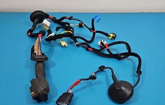 Hyundai i30 Front door wiring loom 91605-G4290 IMPRK1530814