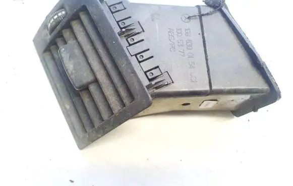 Mercedes-Benz A W169 Dash center air vent grill 1698300154