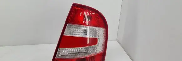 Skoda Fabia Mk1 (6Y) Rear/tail lights 6Y6945112B